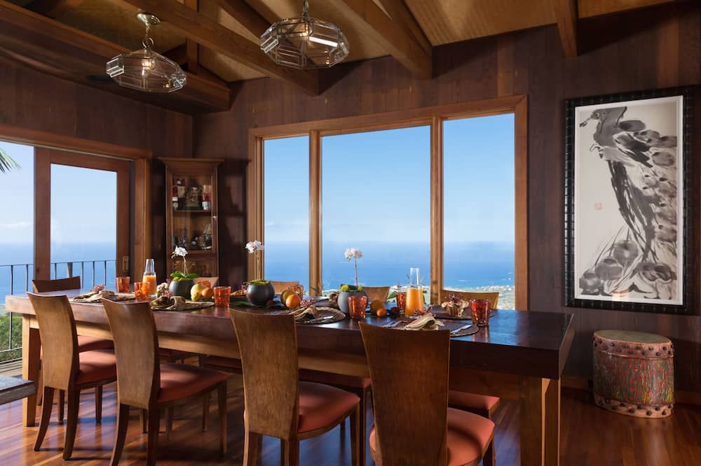 غرفة طعام صورة