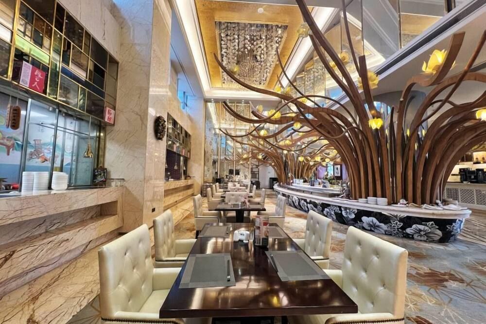 مطعم