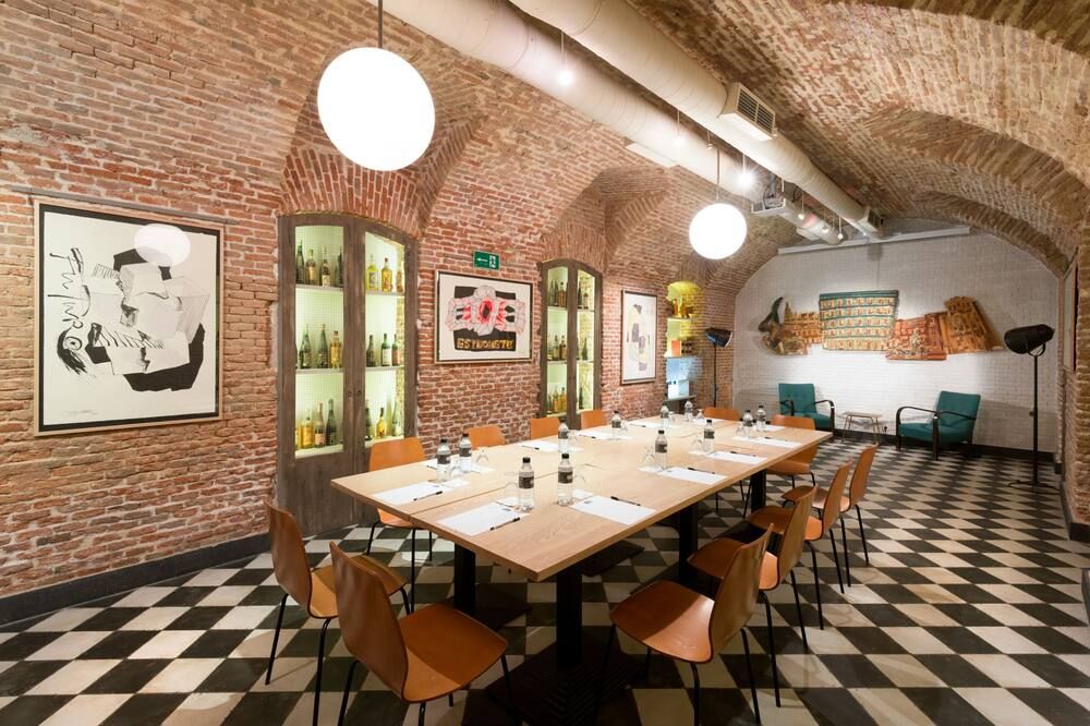 غرفة الاجتماعات