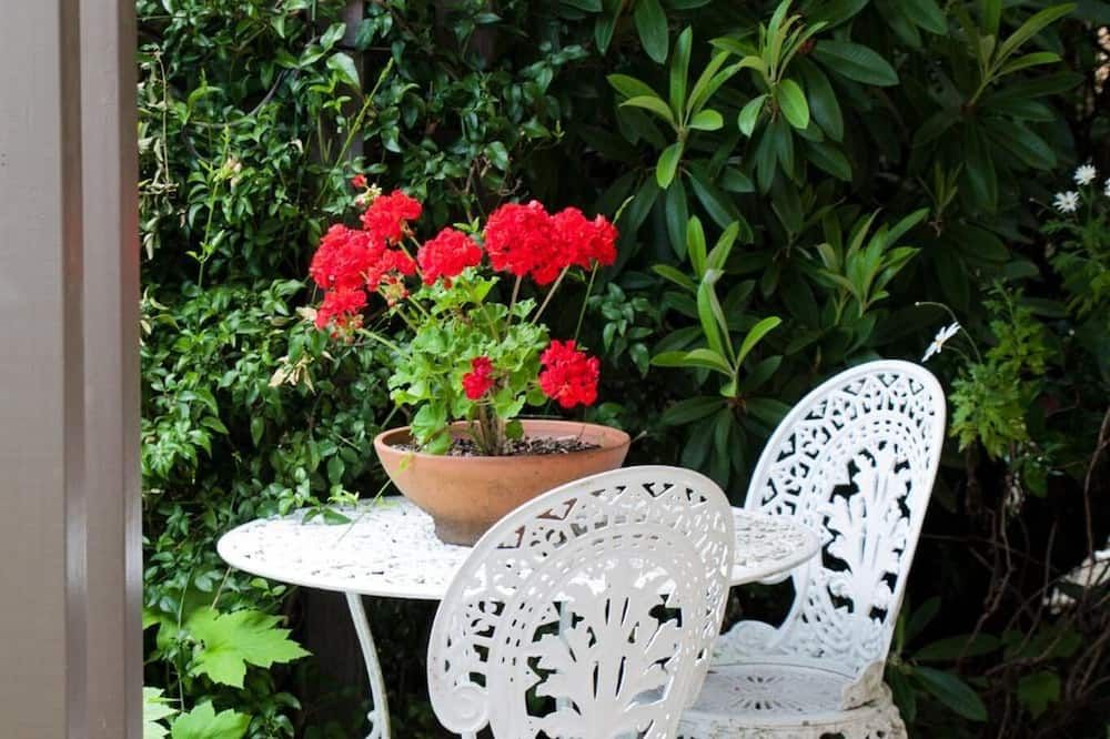 شرفة مرصوفة