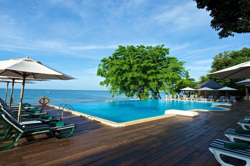 حوض السباحة صورة