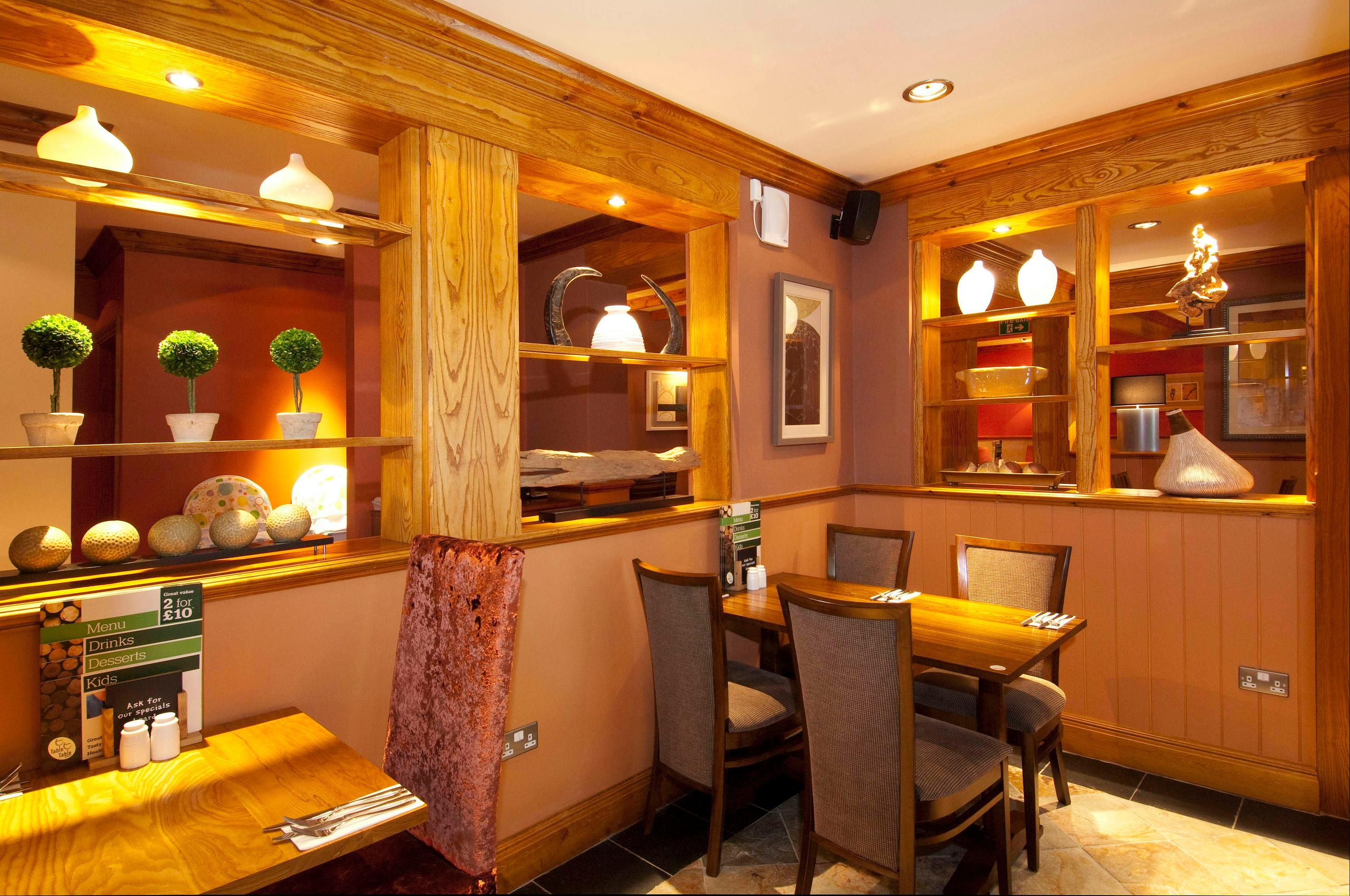 غرفة طعام صورة