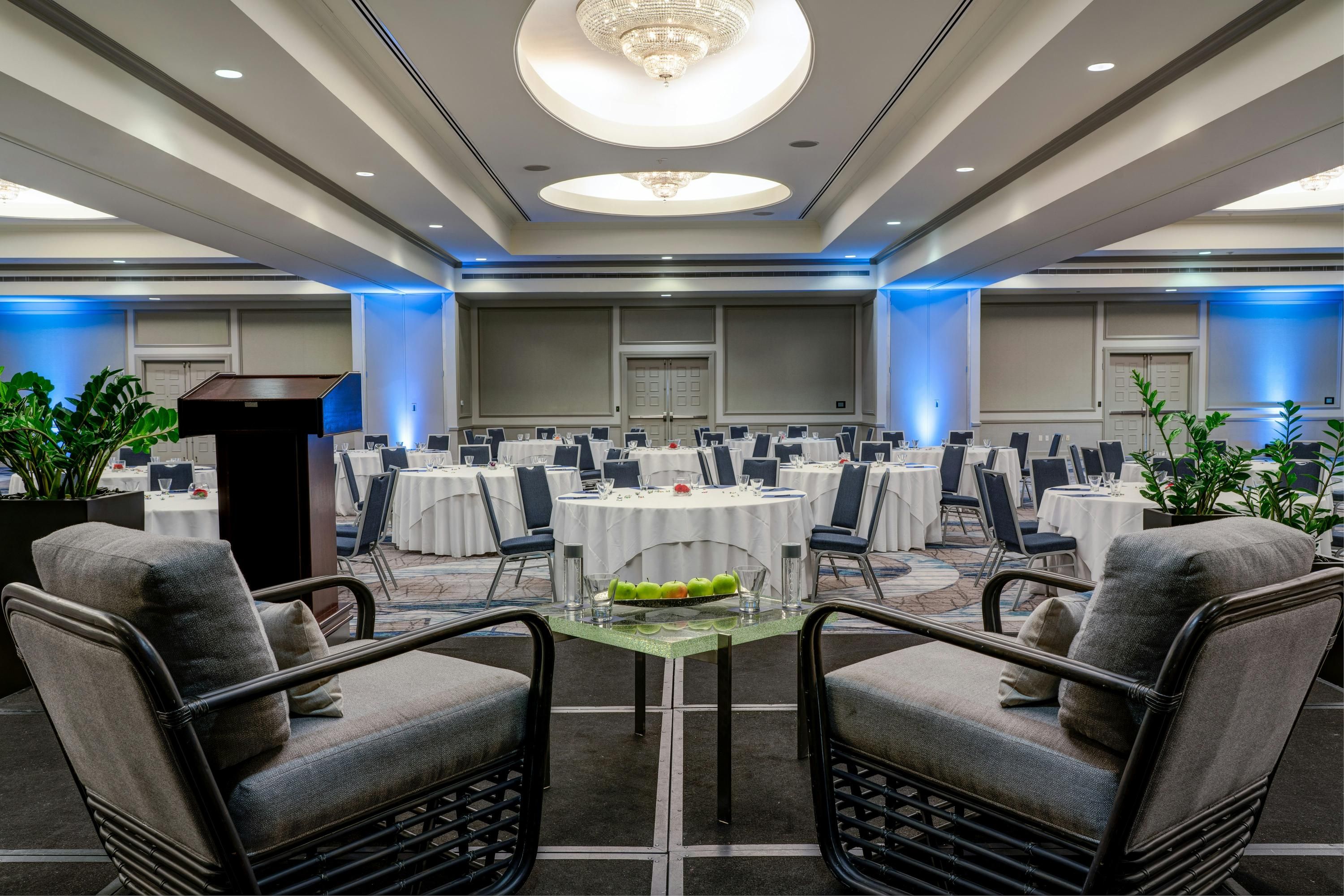 غرفة الاجتماعات