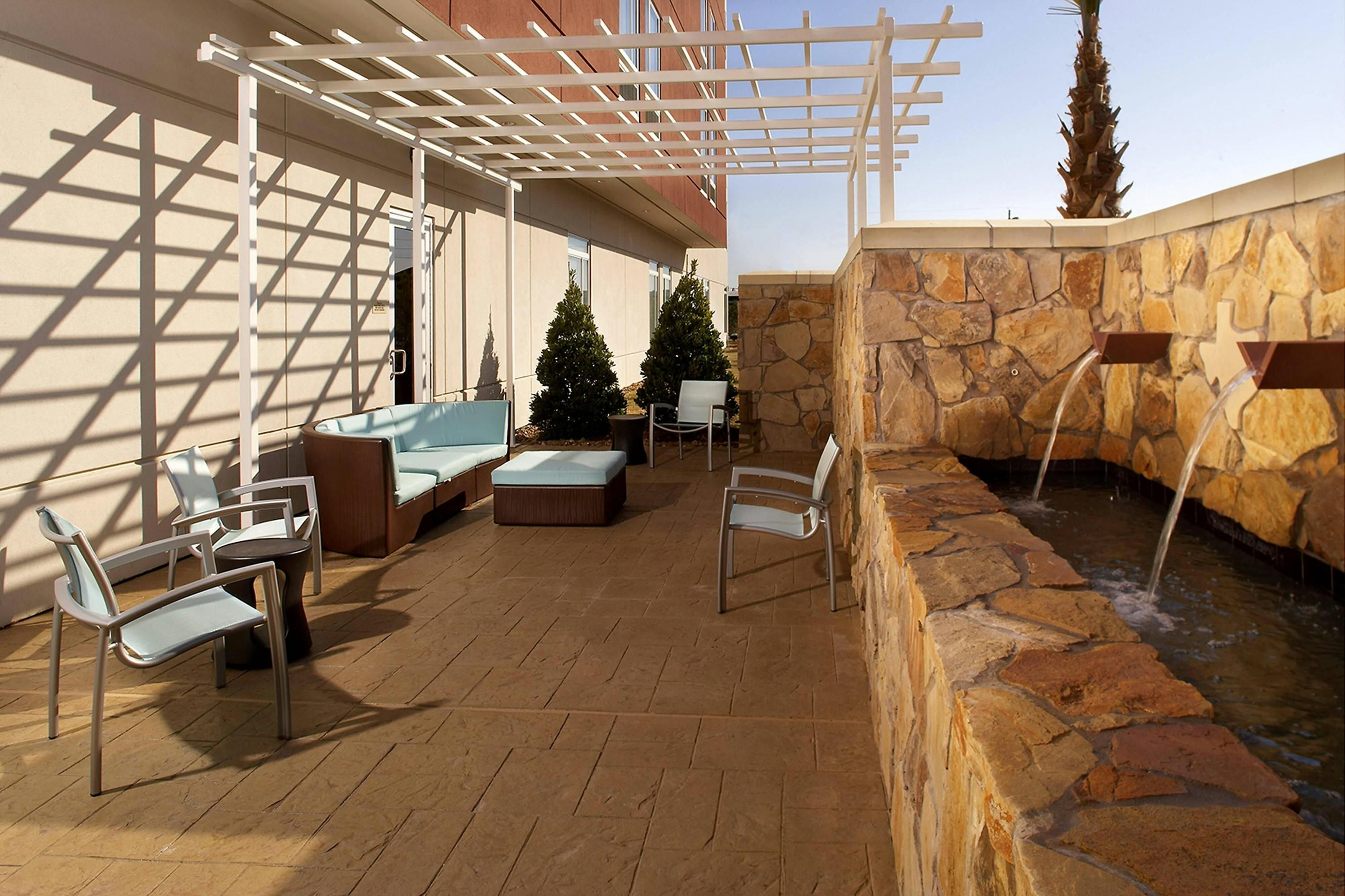 شرفة مرصوفة