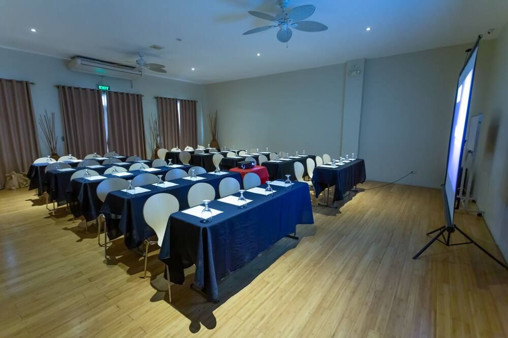 غرفة الاجتماعات