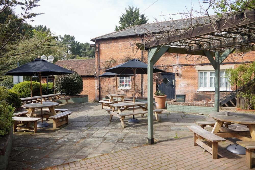 شرفة مرصوفة