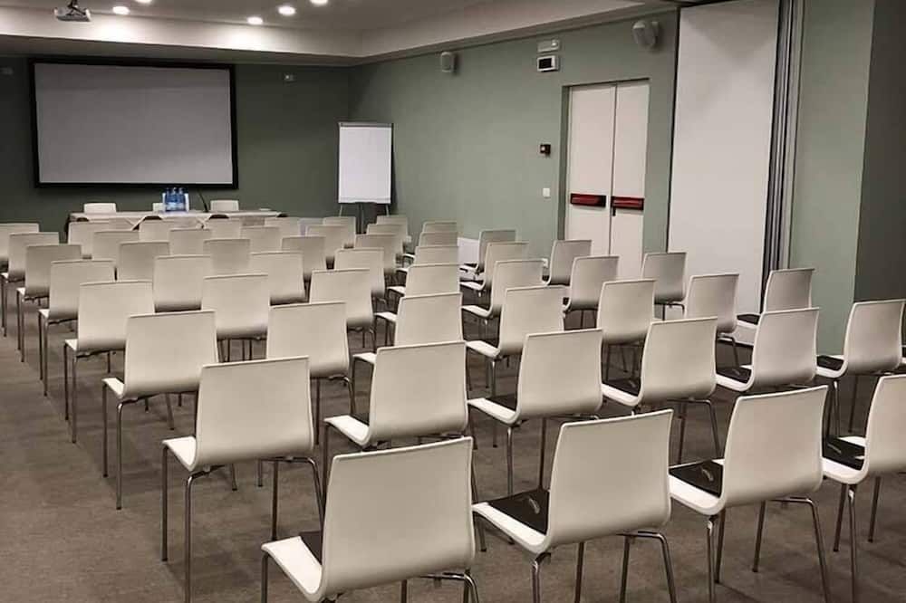 غرفة الاجتماعات