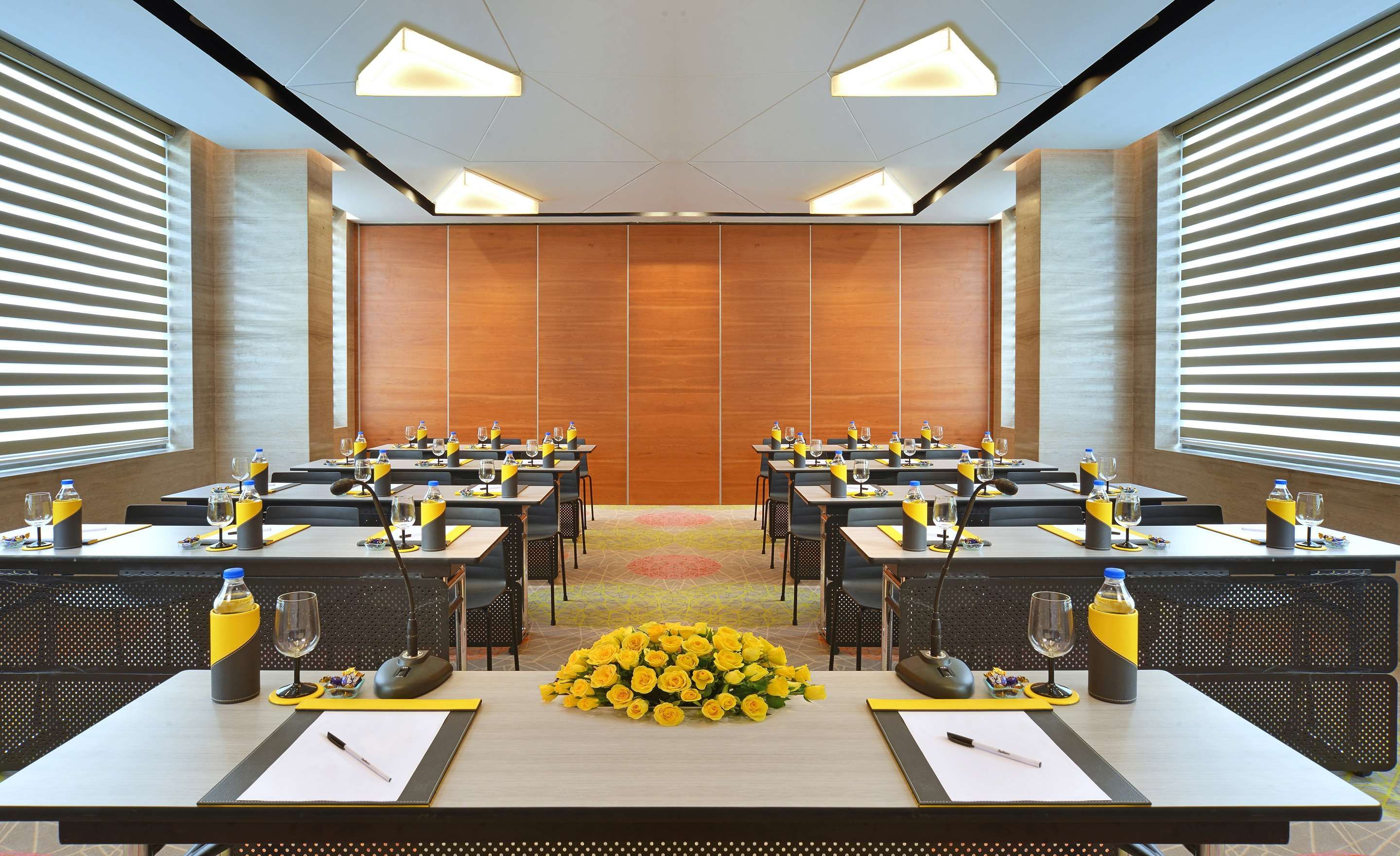 غرفة الاجتماعات