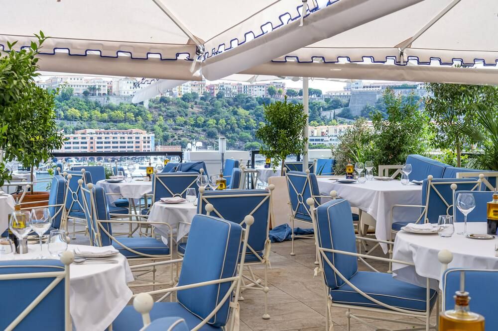 قاعة الولائم