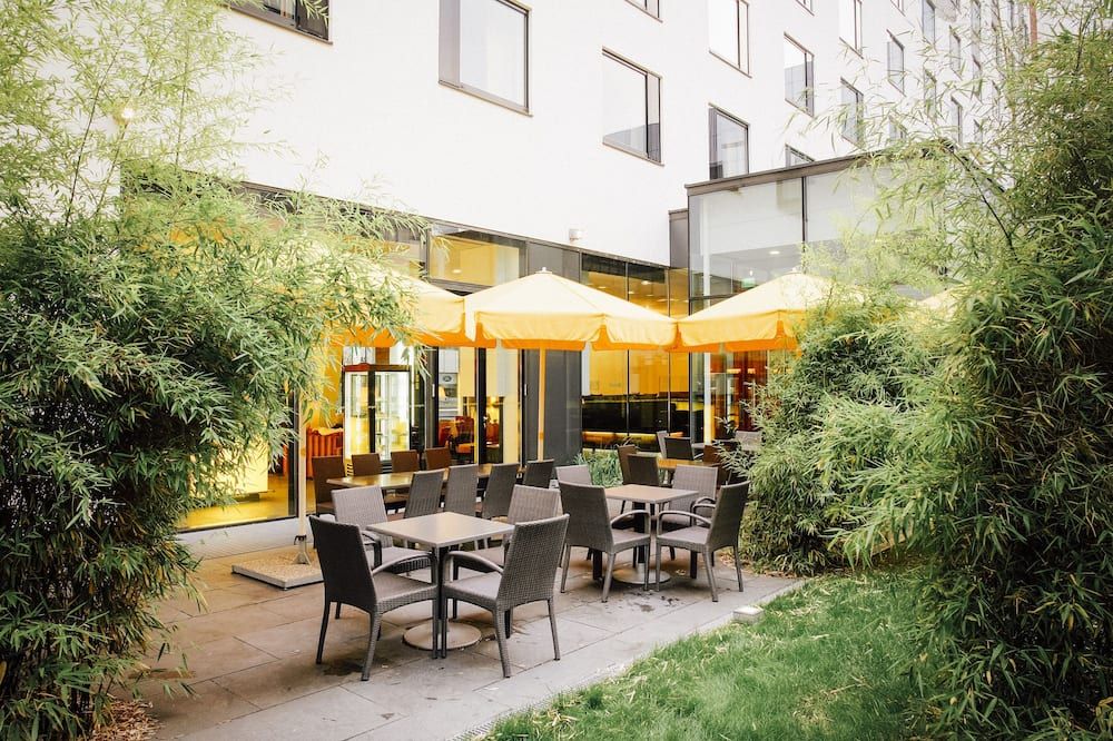 شرفة مرصوفة