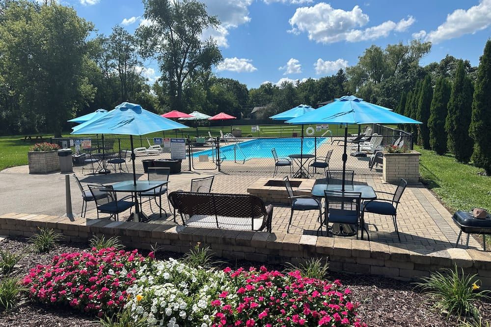 حوض السباحة صورة