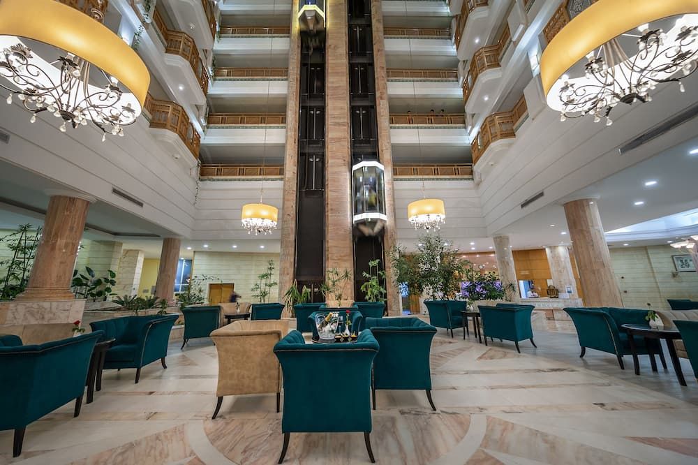 آخر