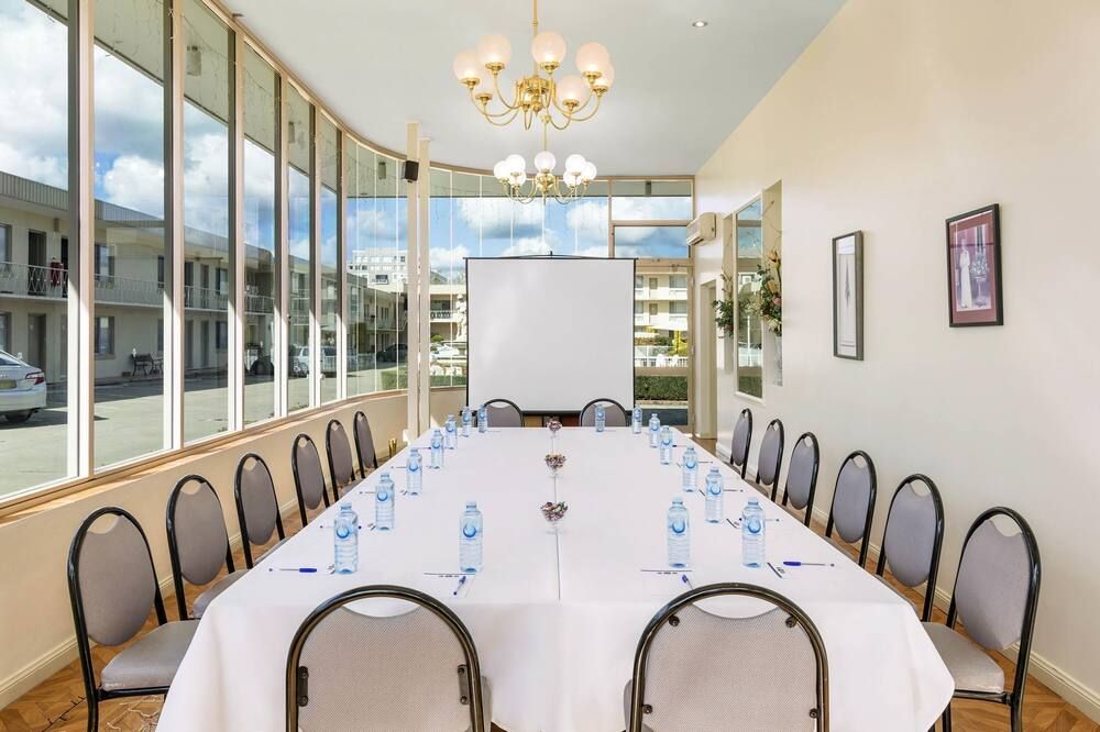 غرفة الاجتماعات