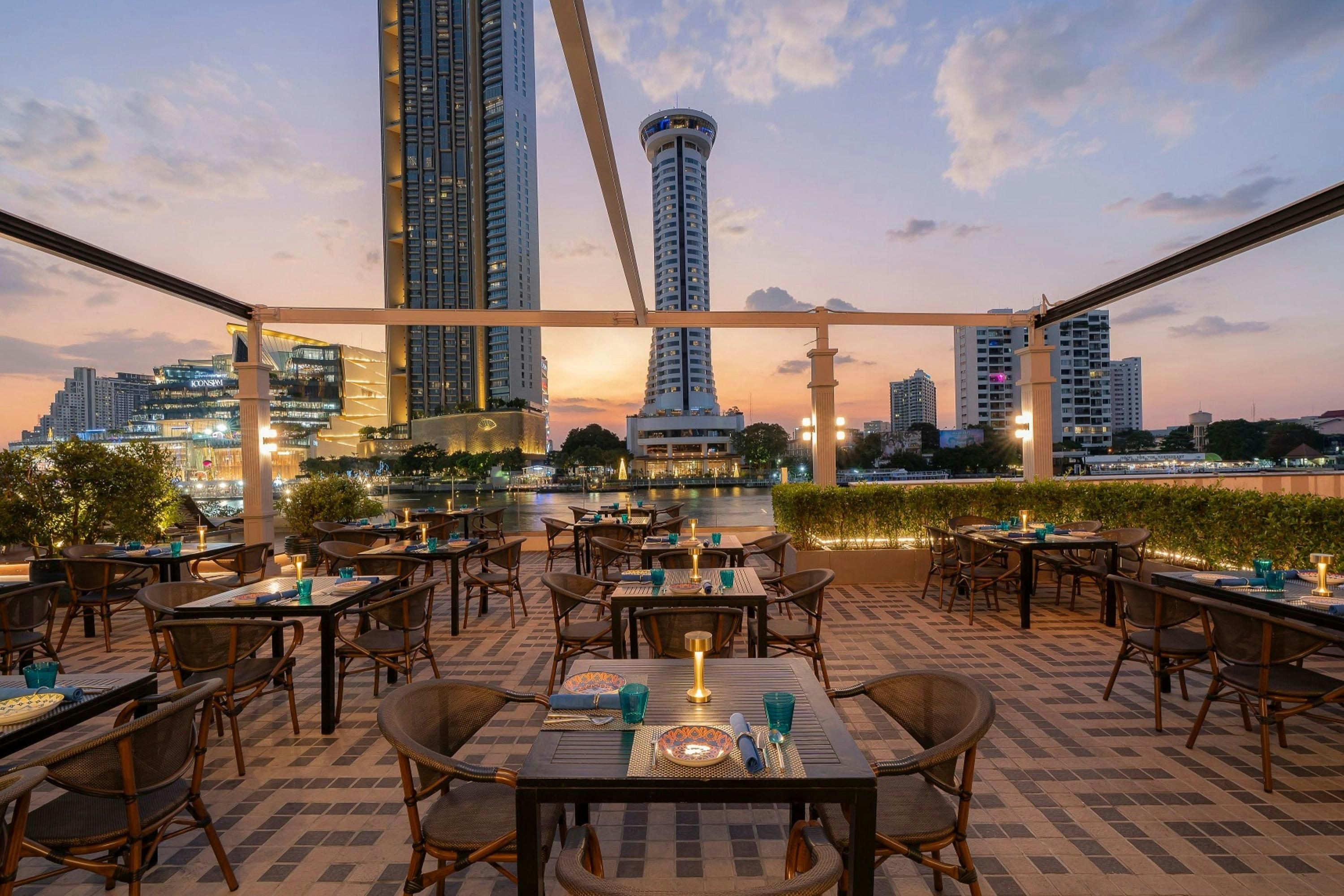 مطعم