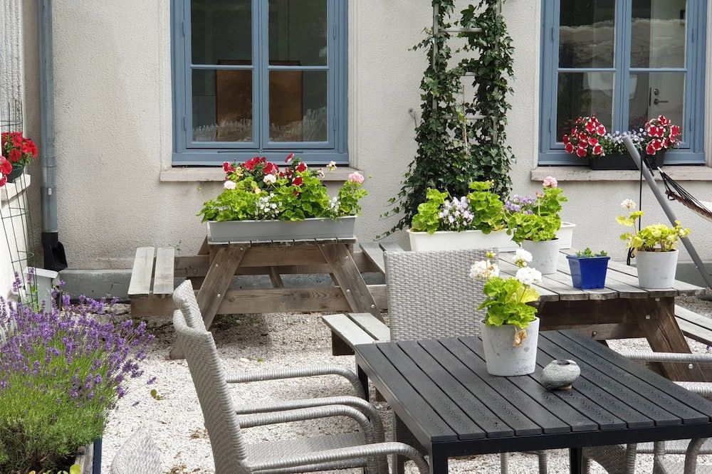 شرفة مرصوفة