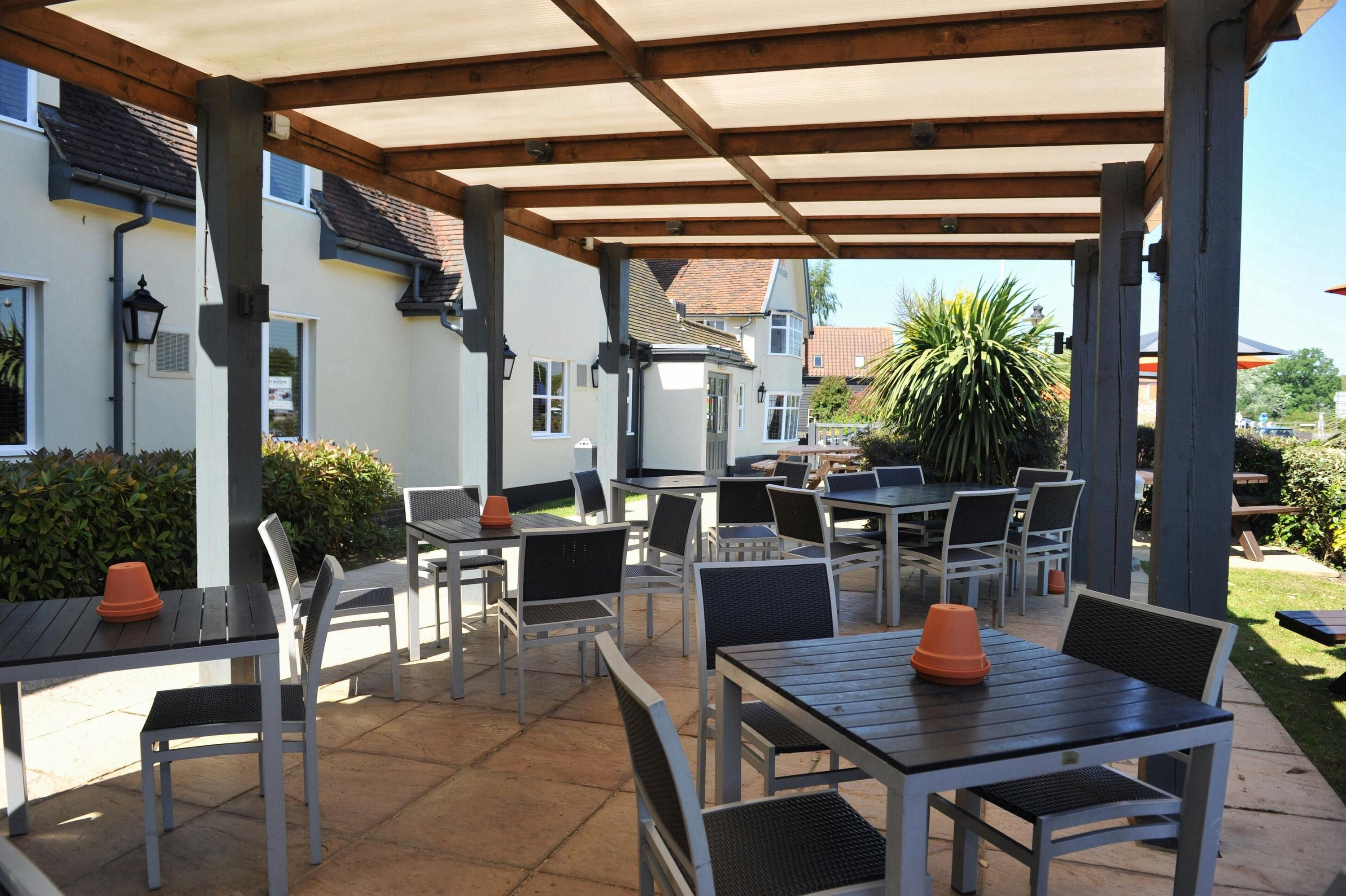 شرفة مرصوفة