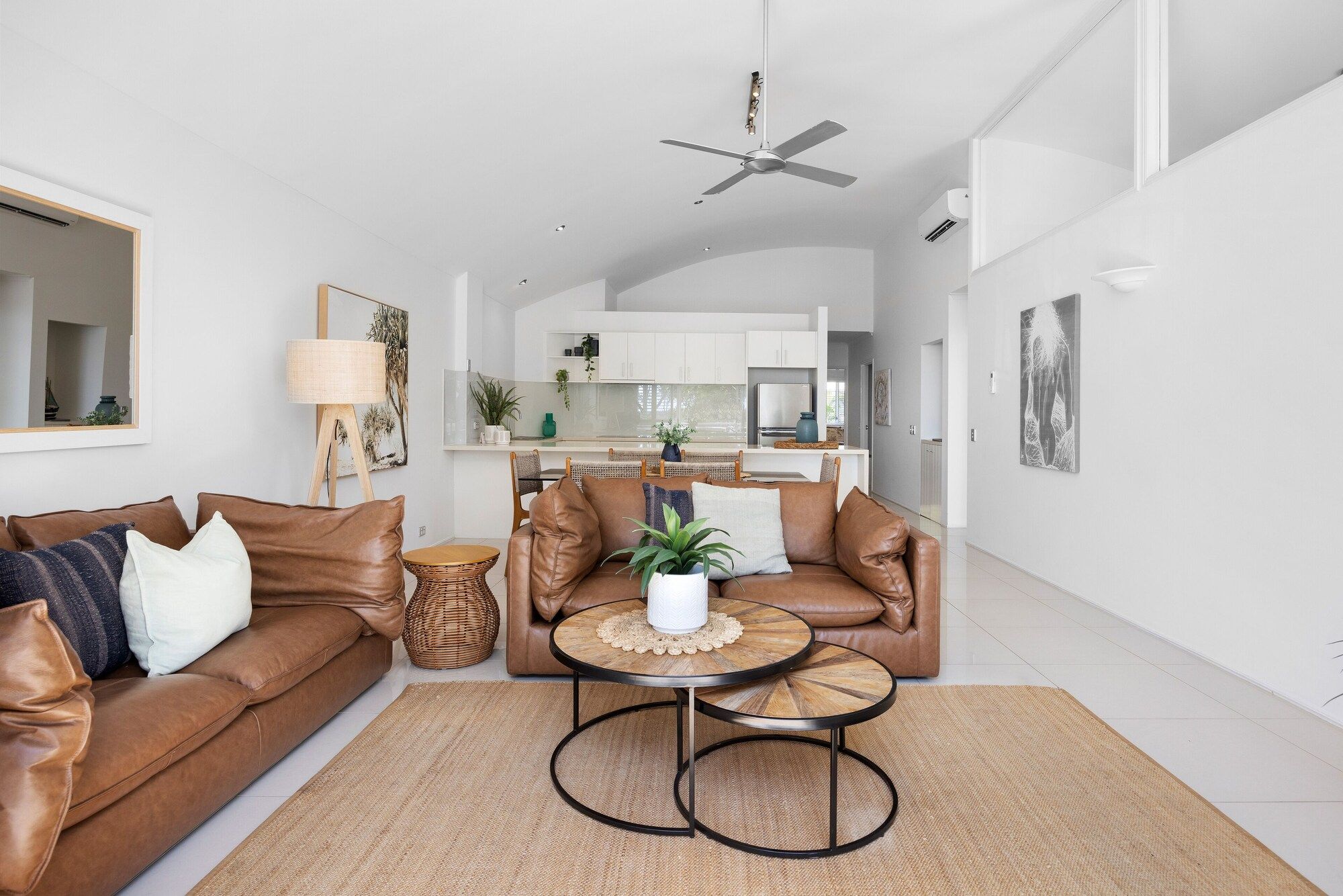آخر