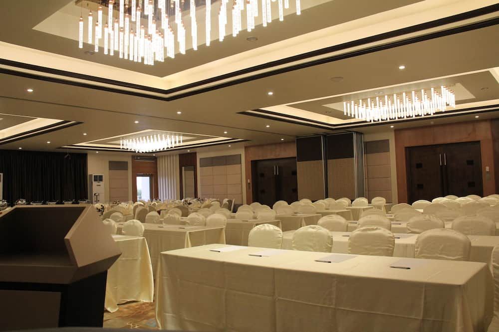 غرفة الاجتماعات