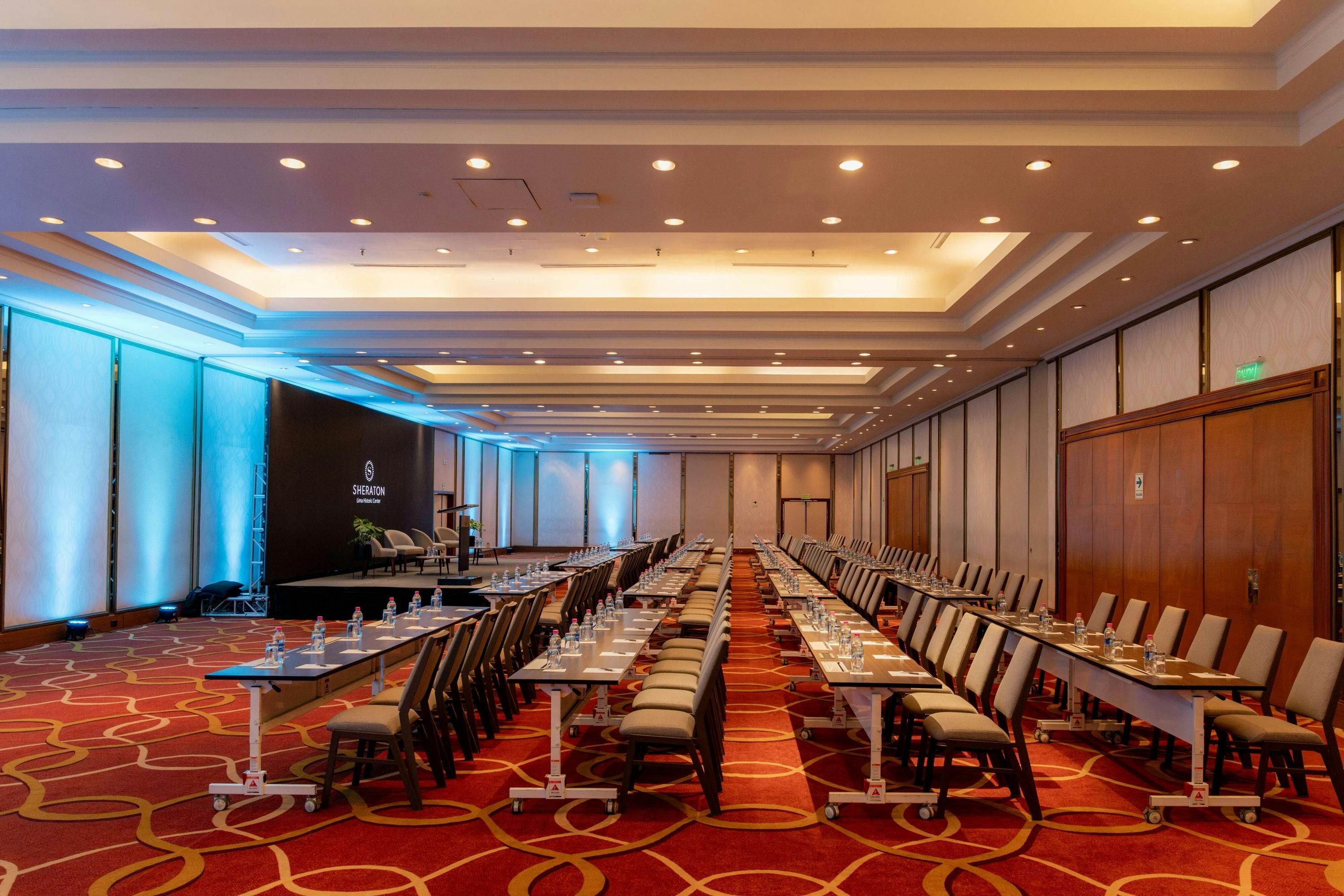 غرفة الاجتماعات