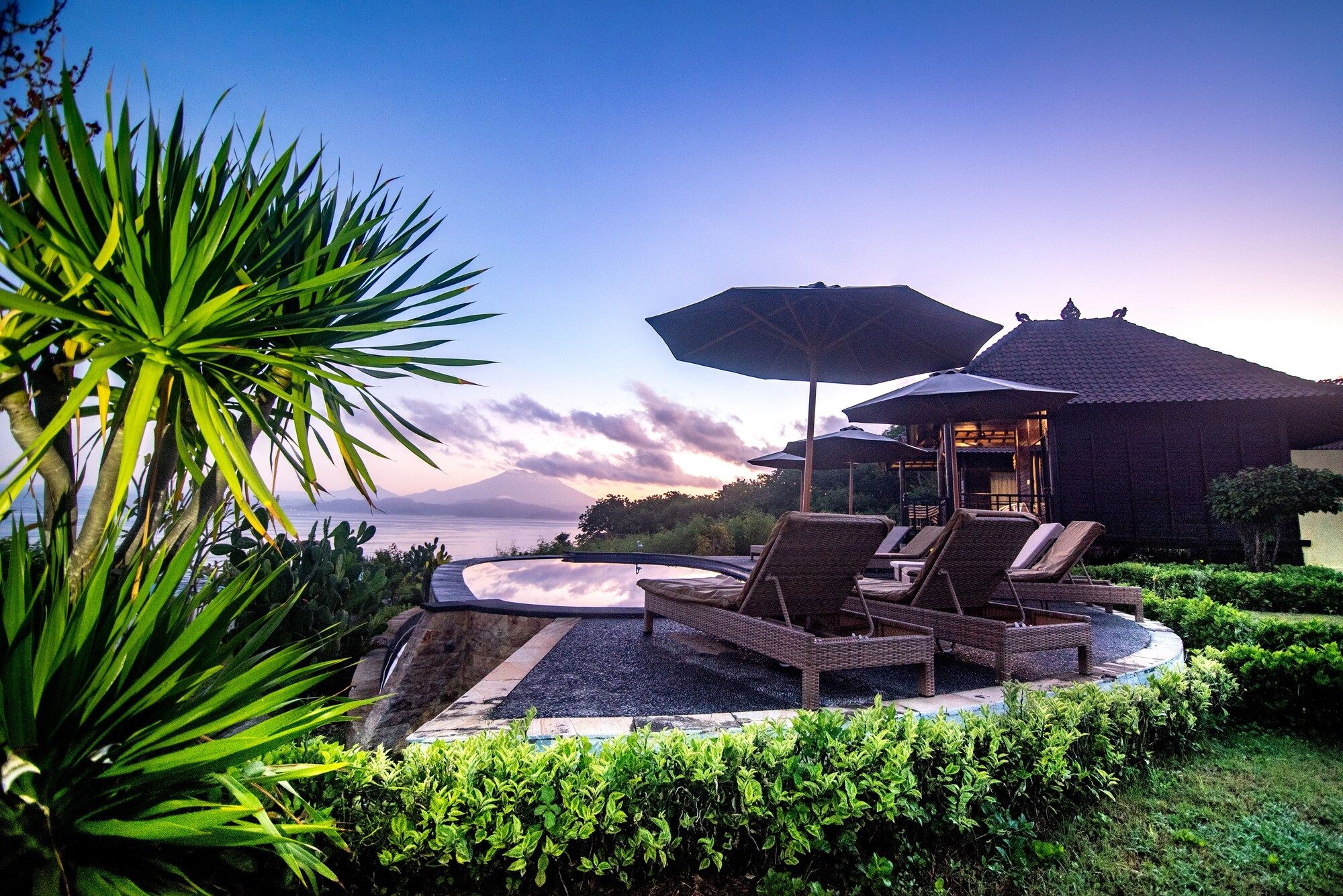 شرفة مرصوفة