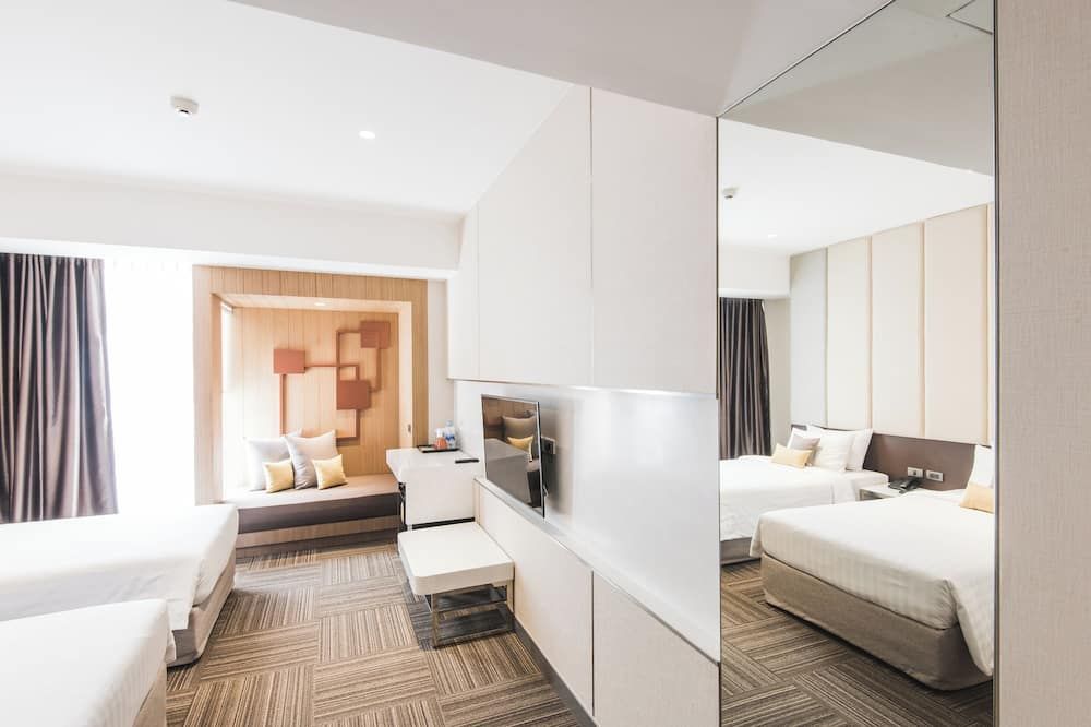 آخر