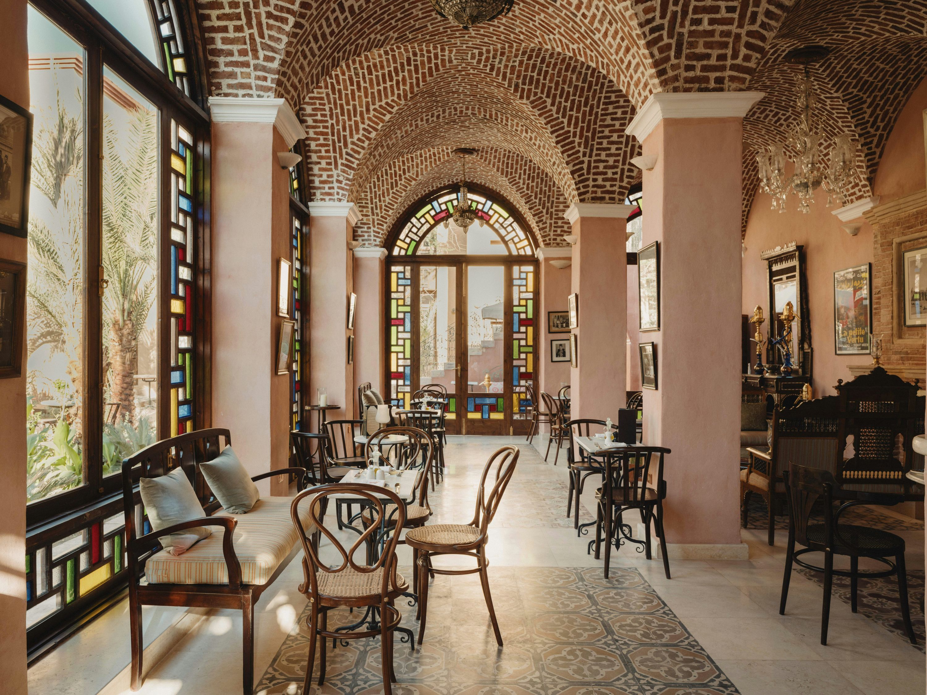 مطعم