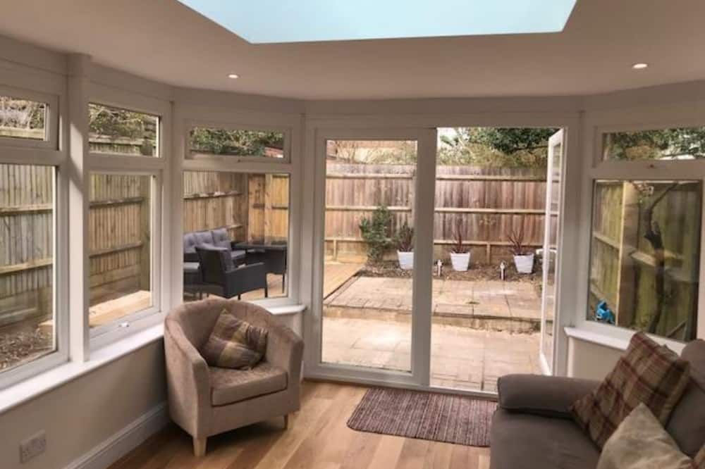 غرفة معيشة صورة