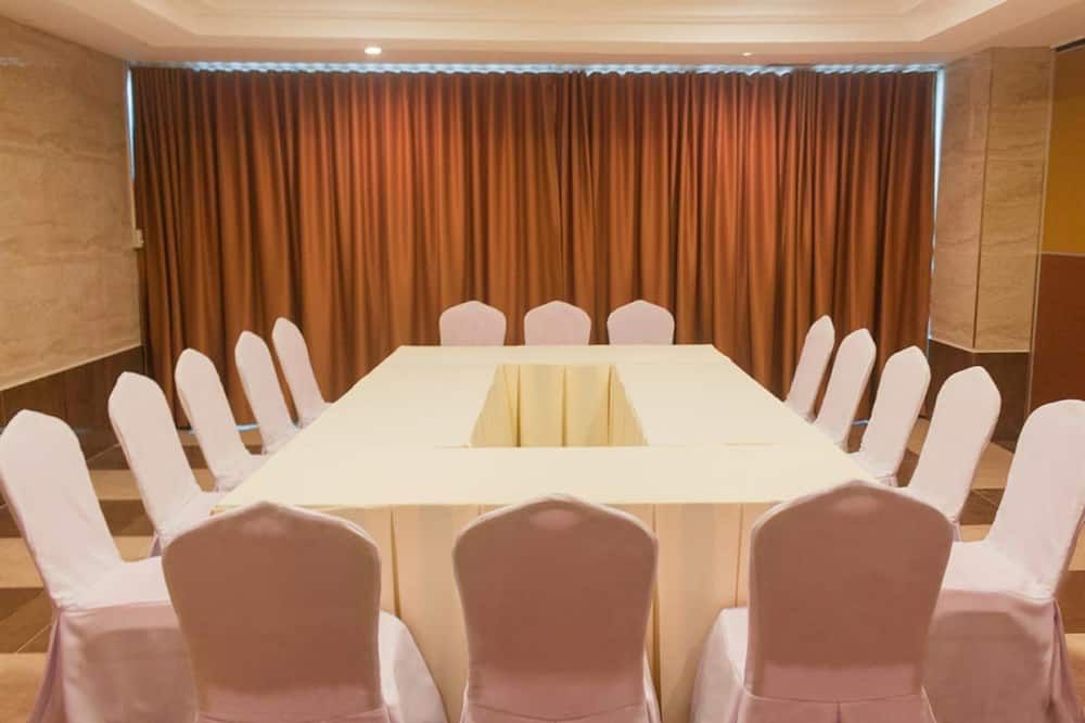 غرفة الاجتماعات