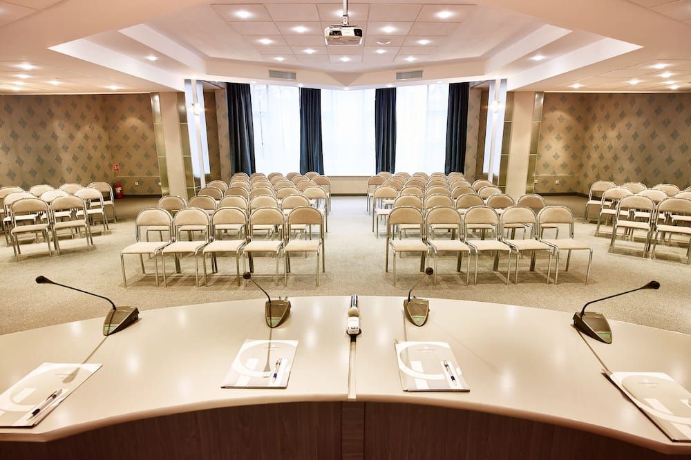غرفة الاجتماعات