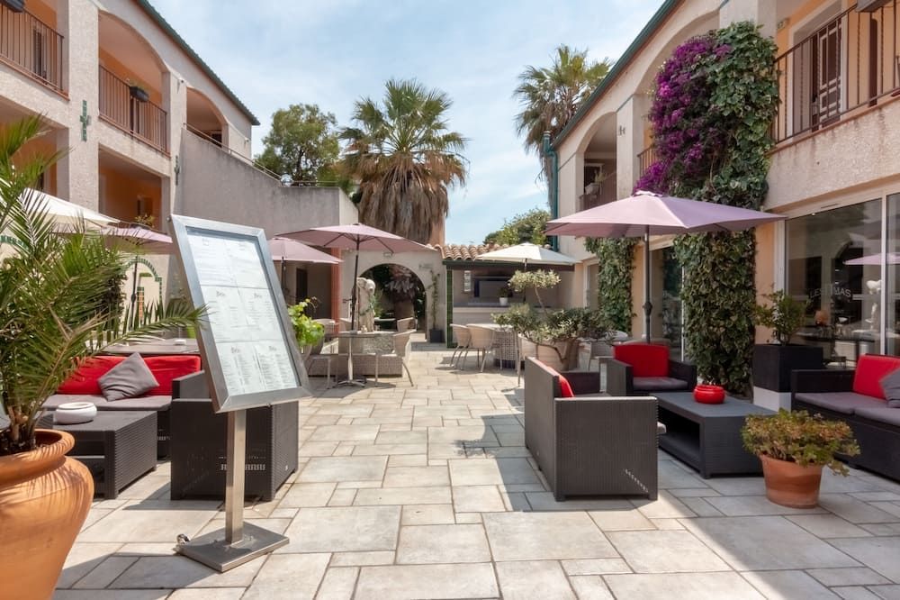 شرفة مرصوفة صورة