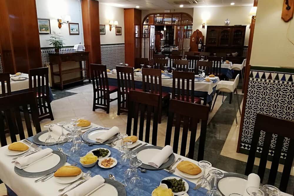 مطعم