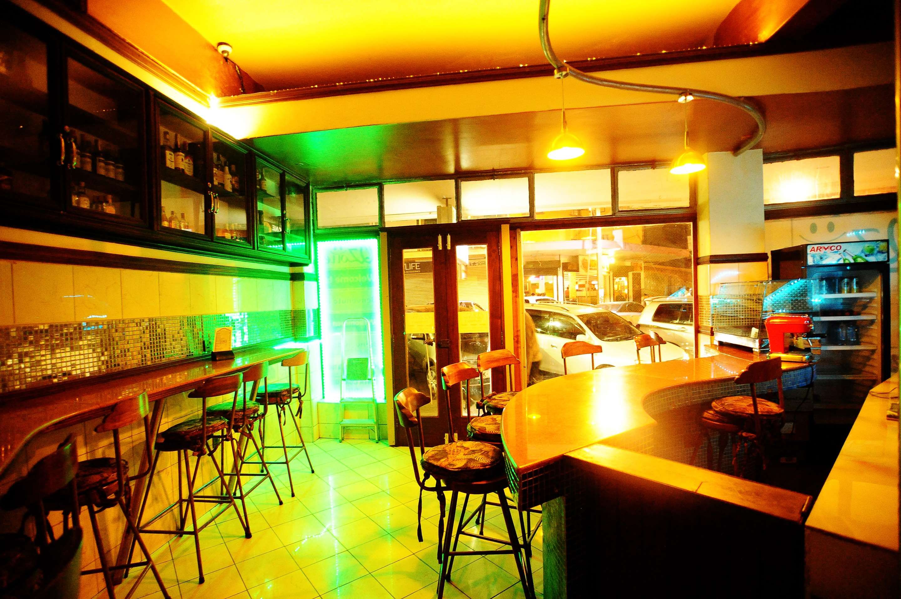 بار