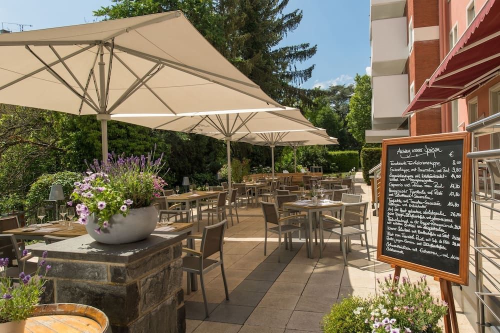 شرفة مرصوفة