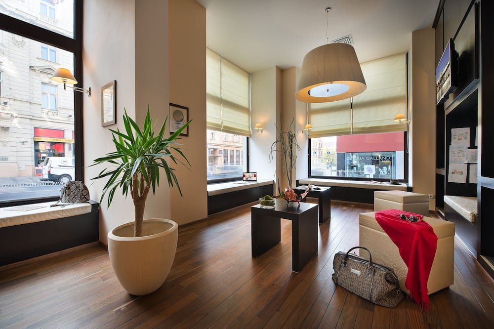 آخر