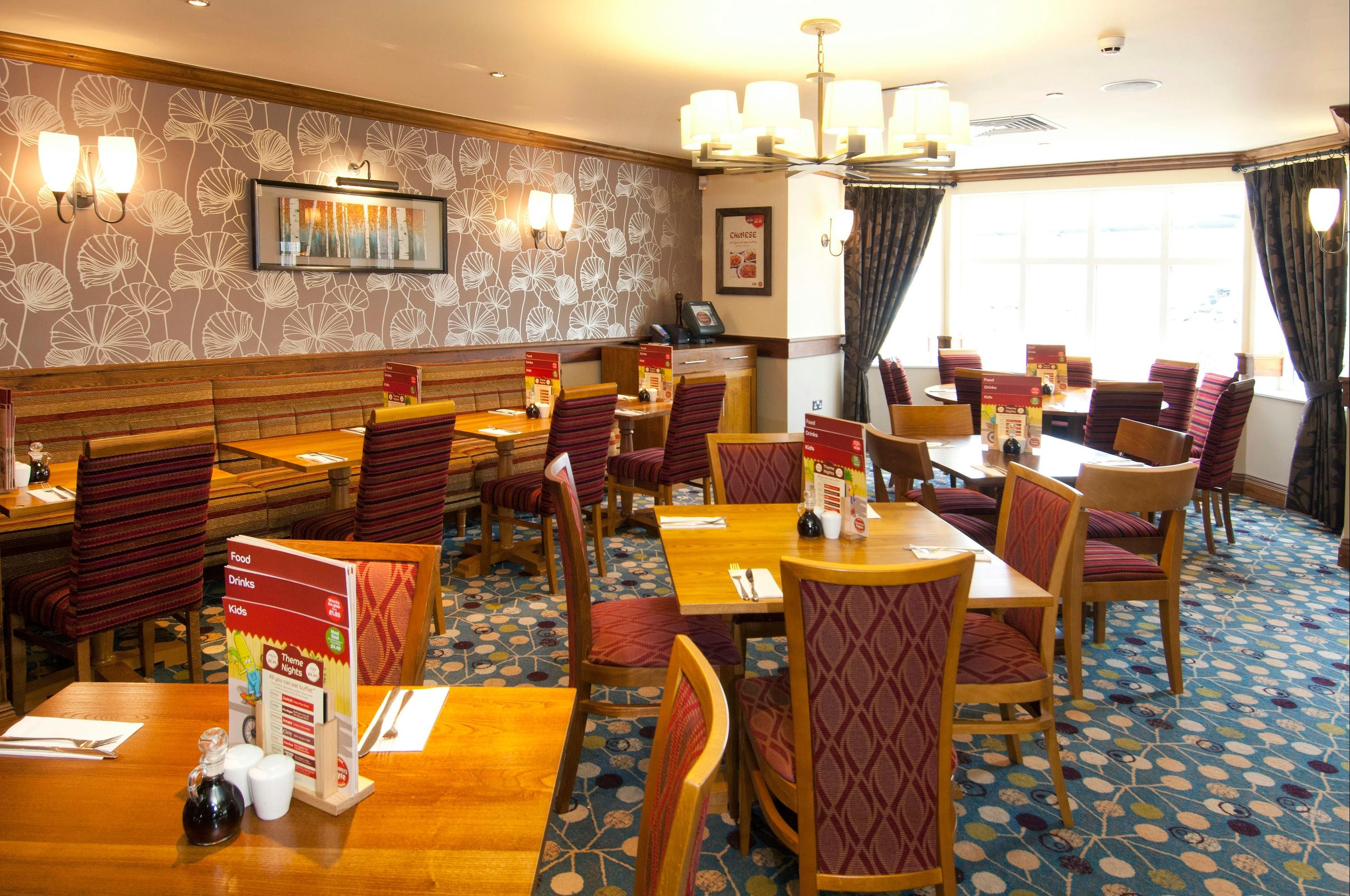 مطعم