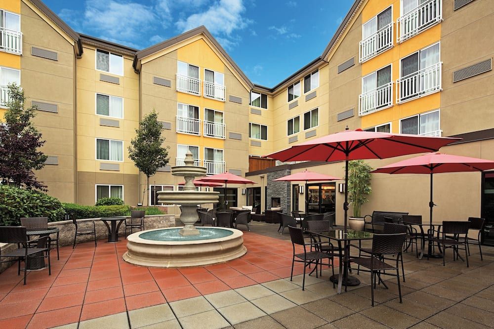 شرفة مرصوفة