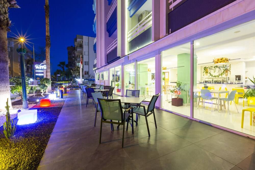 شرفة مرصوفة