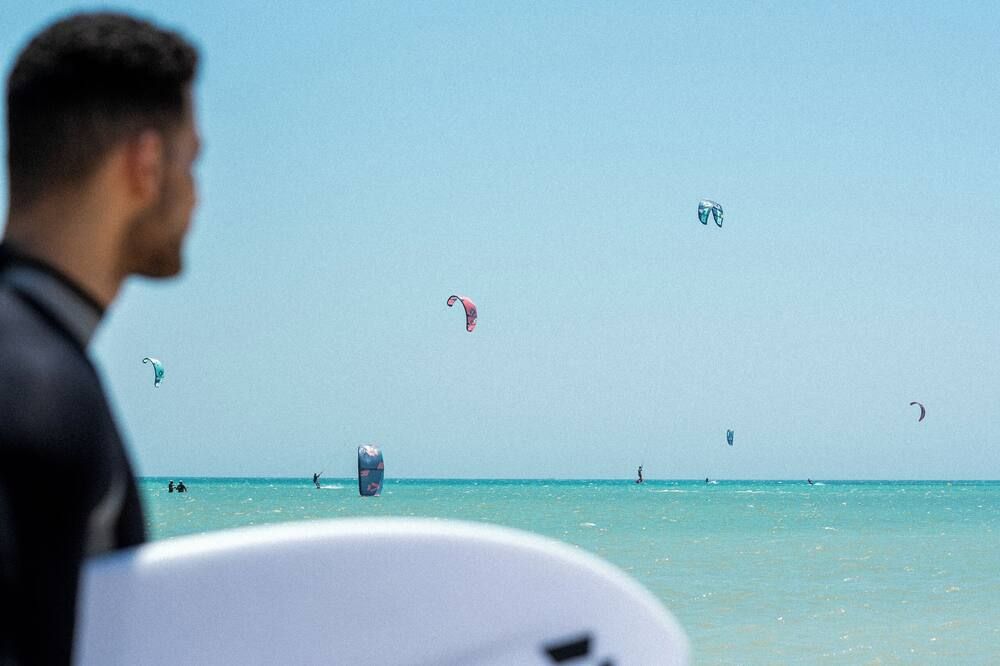 آخر