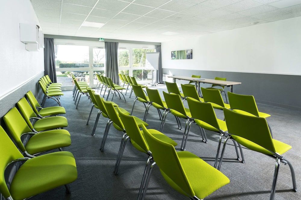 غرفة الاجتماعات