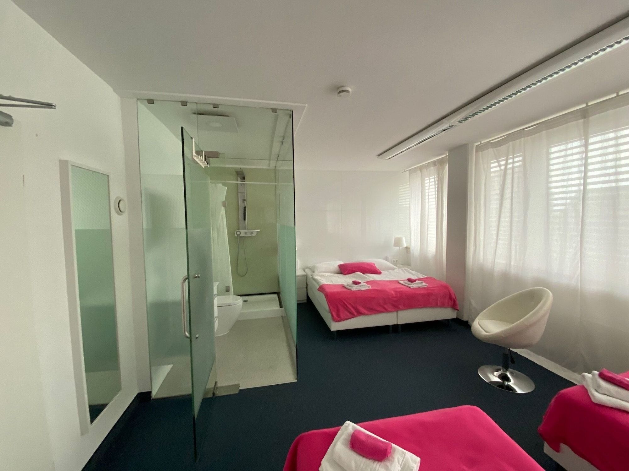 آخر