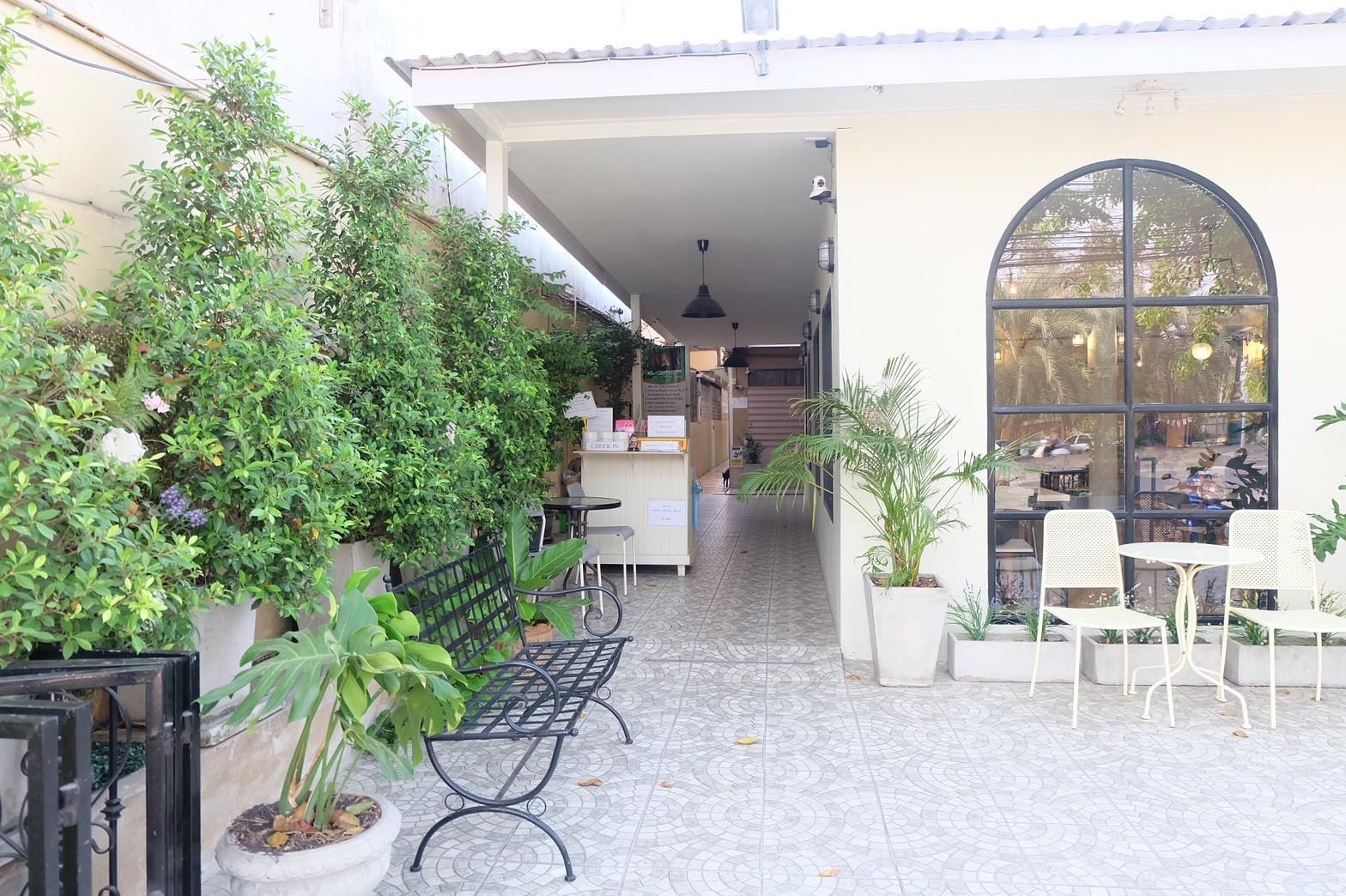 شرفة مرصوفة