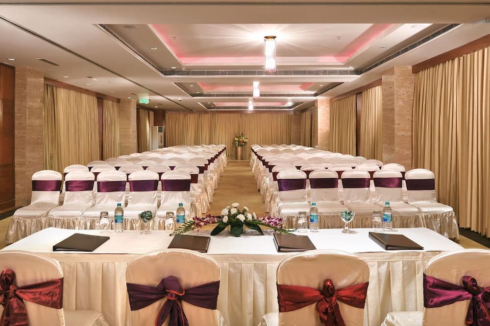 غرفة الاجتماعات