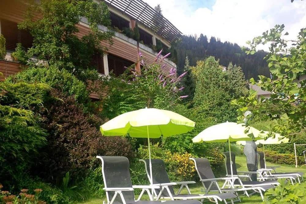 شرفة مرصوفة