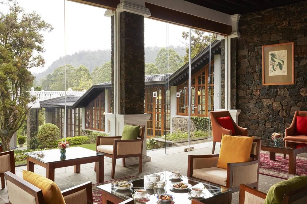 شرفة مرصوفة