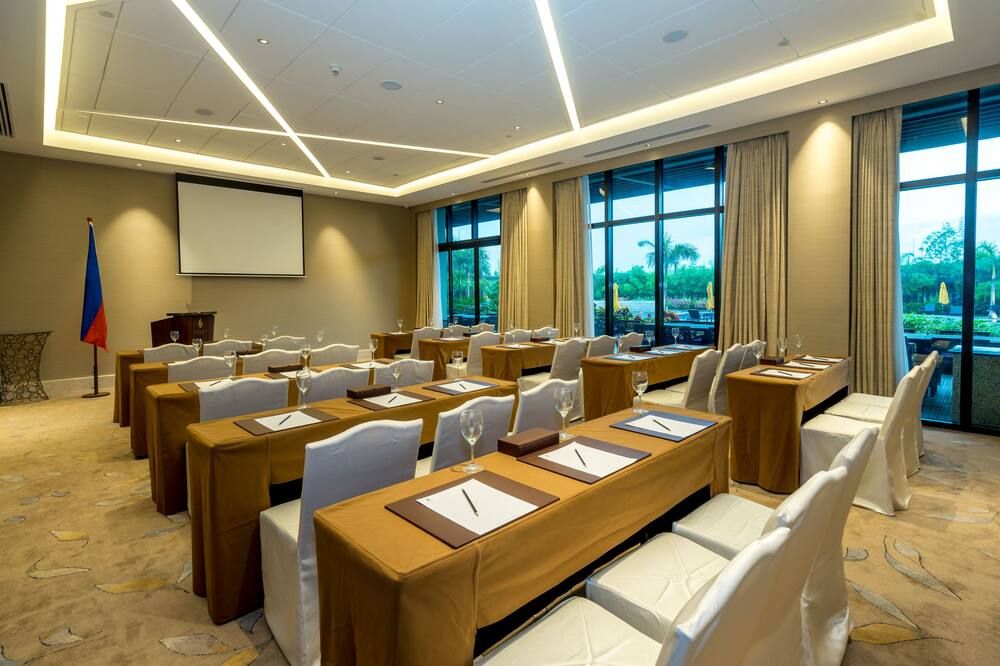 غرفة الاجتماعات