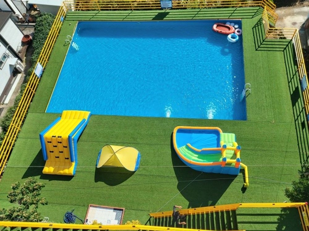 حوض السباحة صورة