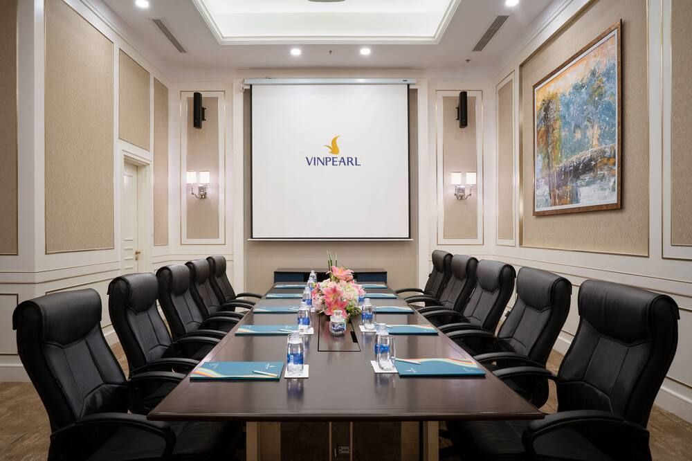 غرفة الاجتماعات