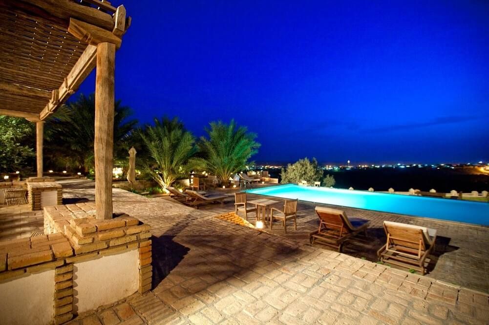 حوض السباحة صورة