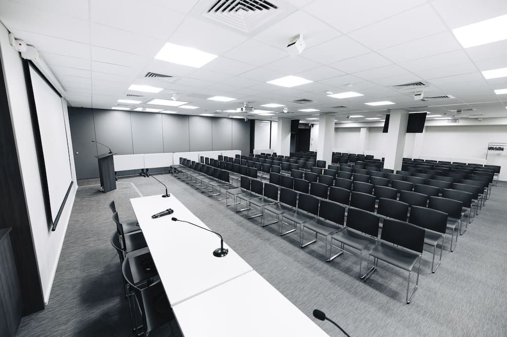 غرفة الاجتماعات