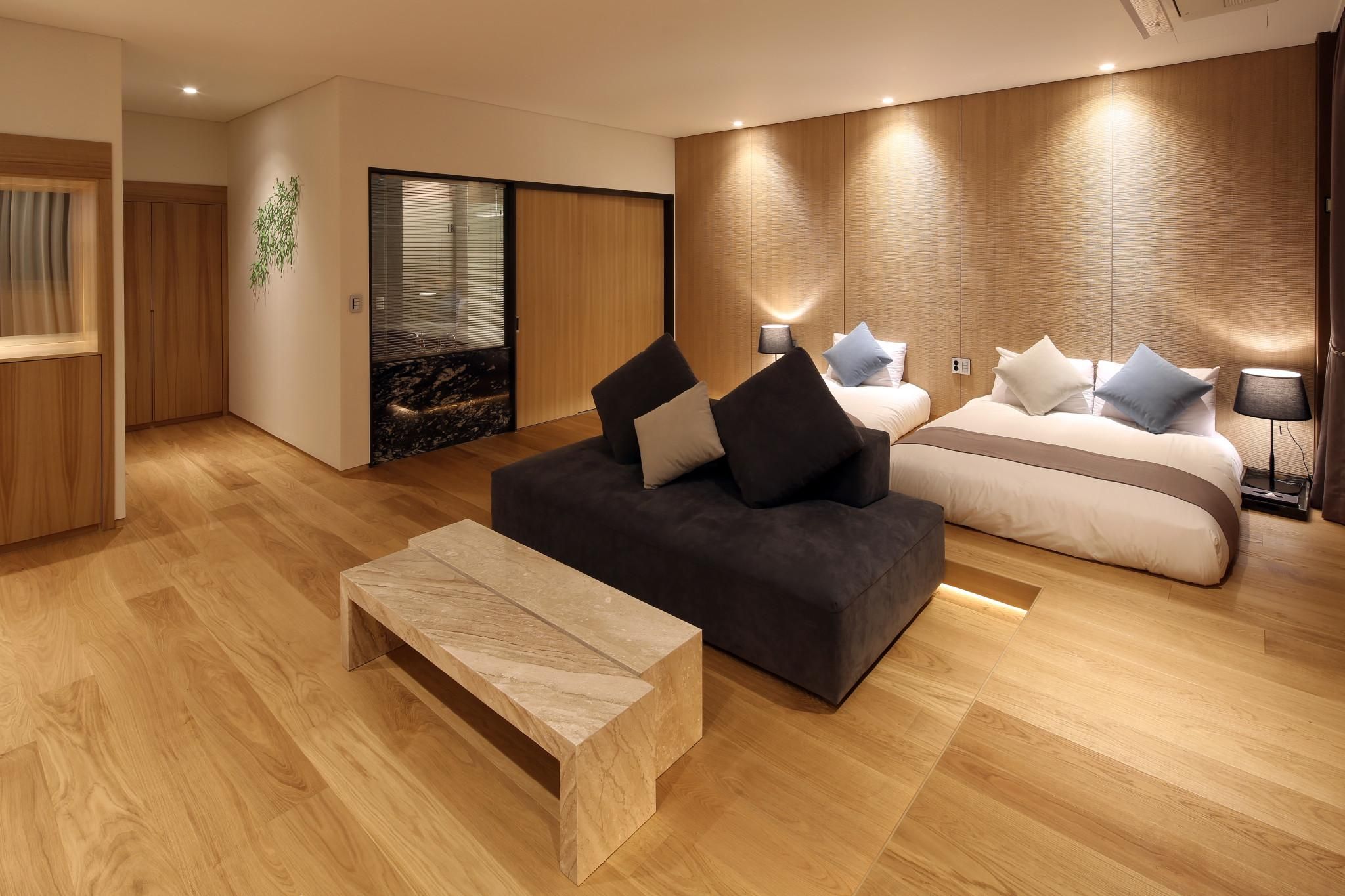 آخر